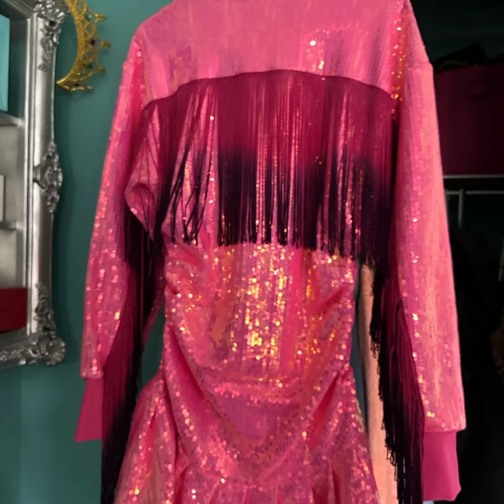 QUEEN OF SPARKLES Pink Sequin Dress - Picture 2 of 6